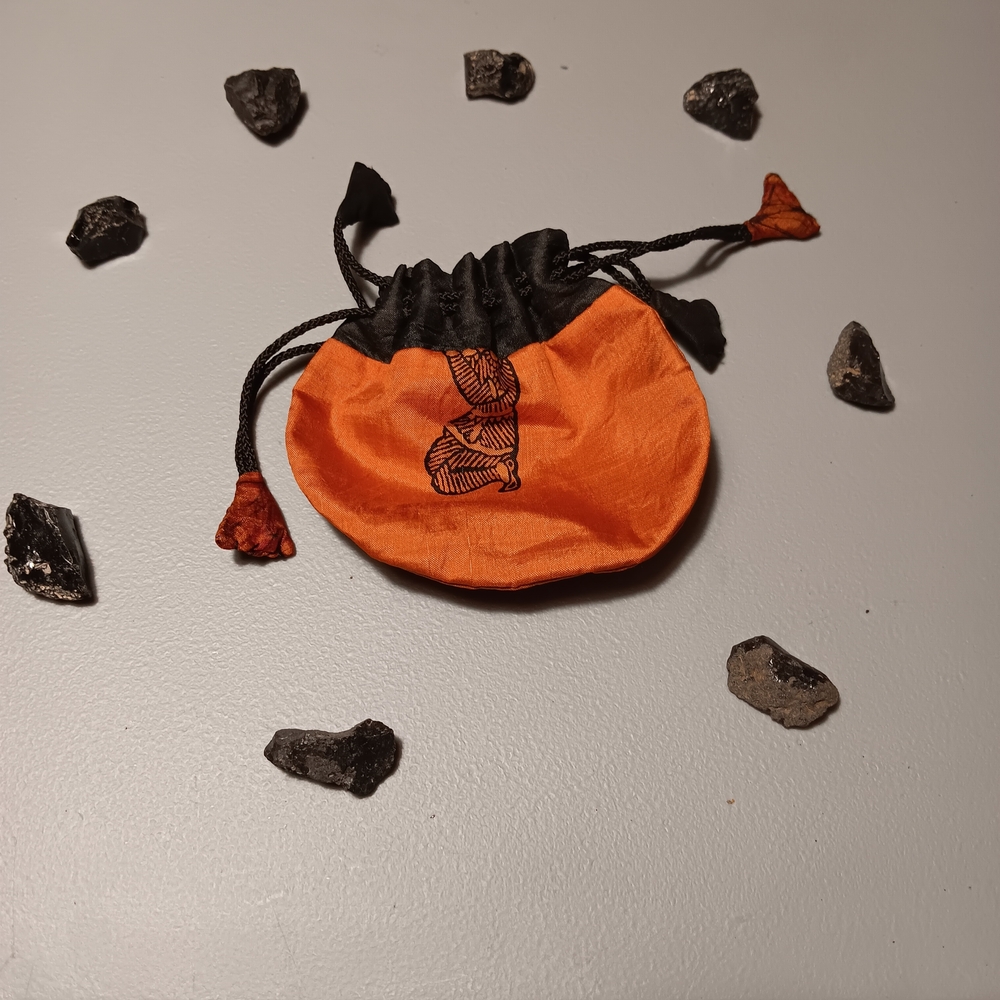 8 Obsidian grid crystals W/  Drawstring Pouch
